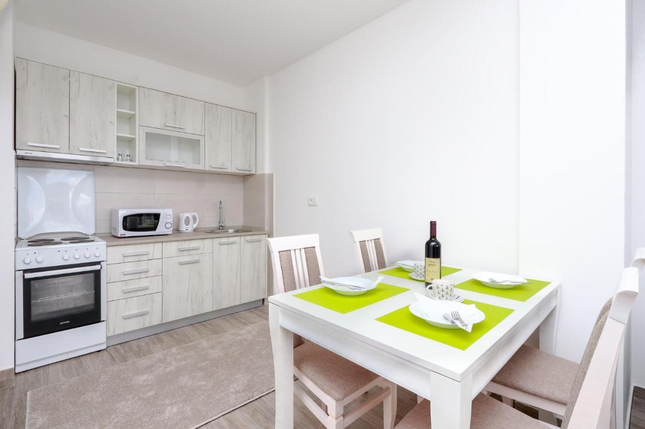 Apartment Sidro Petrovac Bagian luar foto